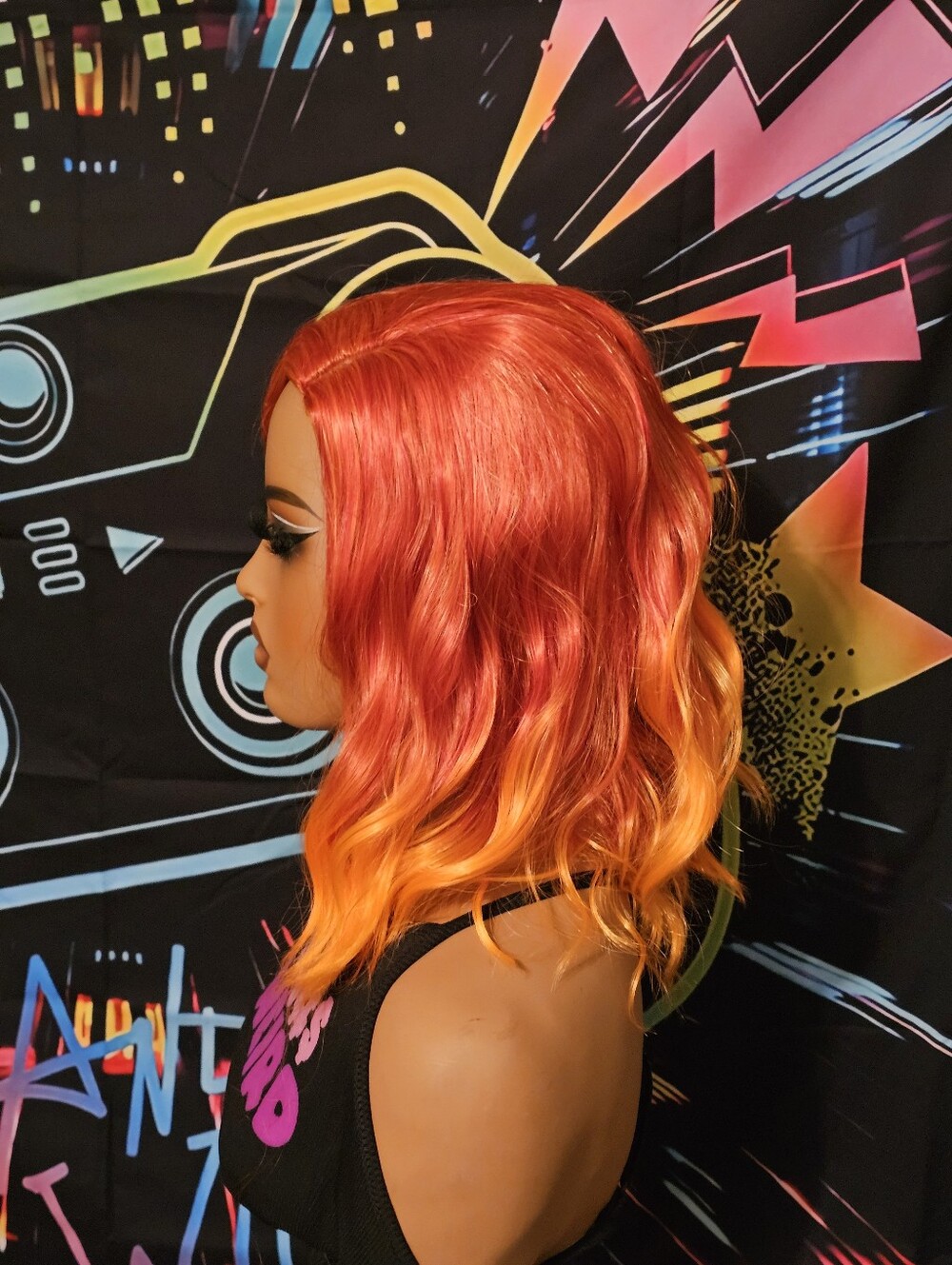 Wig - Picture 2 of 3